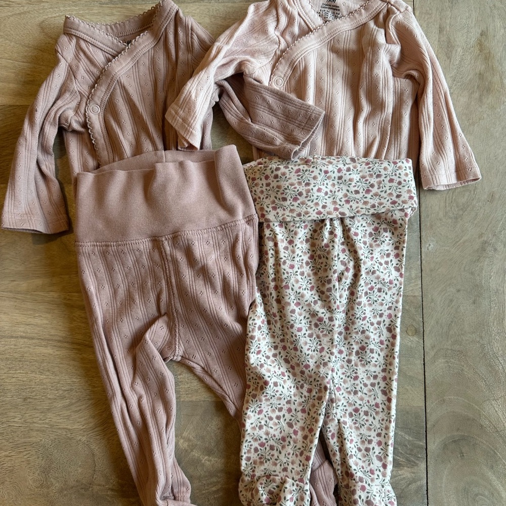 H&M Pointelle Bodysuit & Pants Mix and Match Newborn